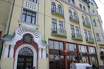 cazare oradea - Cazare in Oradea - Hotel Vulturul Negru ****, rezervari online in Oradea: Hotel ****